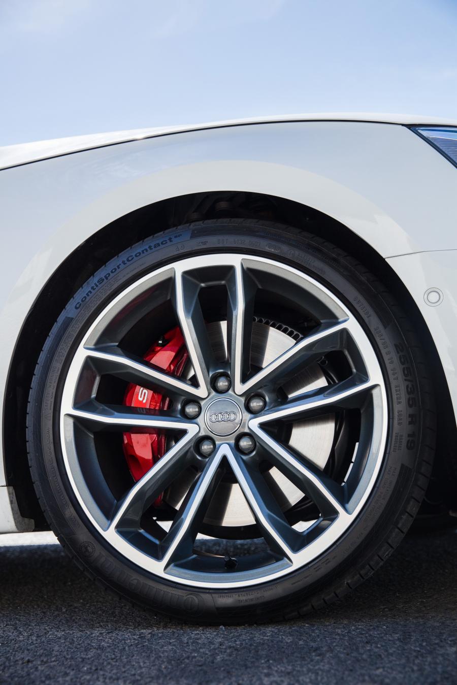 Колеса Audi S5 Coupe 2017 года  (AU) (фото 8 из 26)